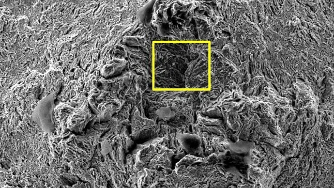 fraktographische REM Aufnahme