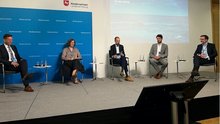 Image of the panel discussion with Boris Richter